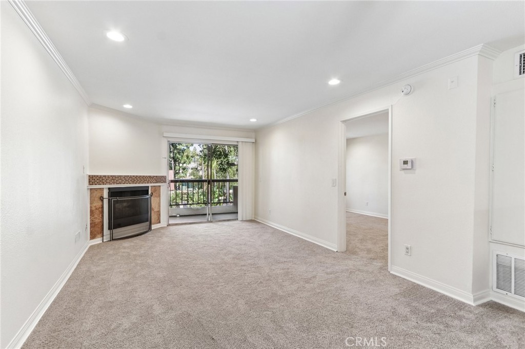 5535 Canoga 209 Property Photo 23