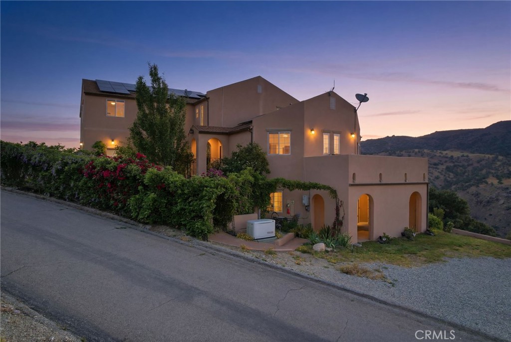 19701 Dovetail Property Photo 2