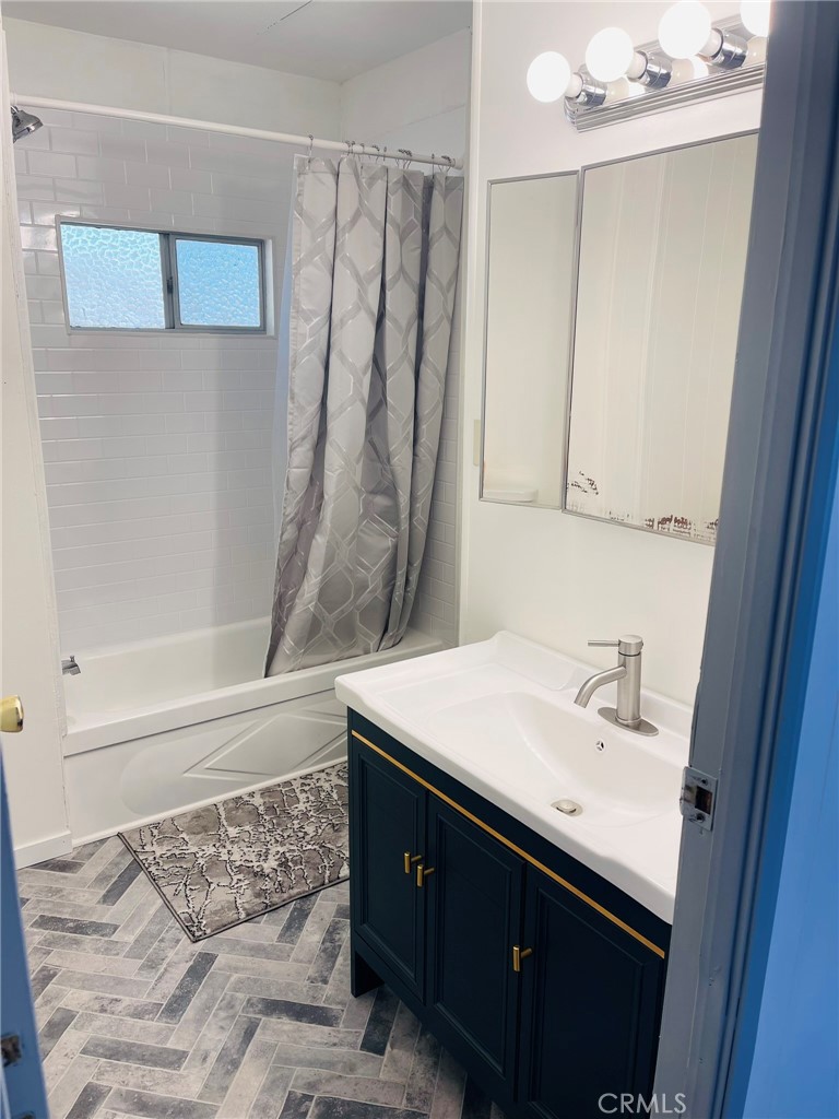 6254 Roadrunner Property Photo 6