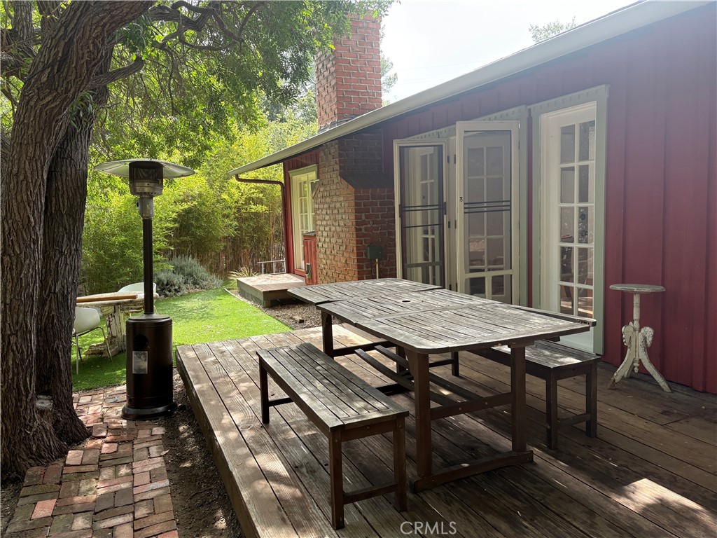 21313 Hillside Dr Property Photo 6