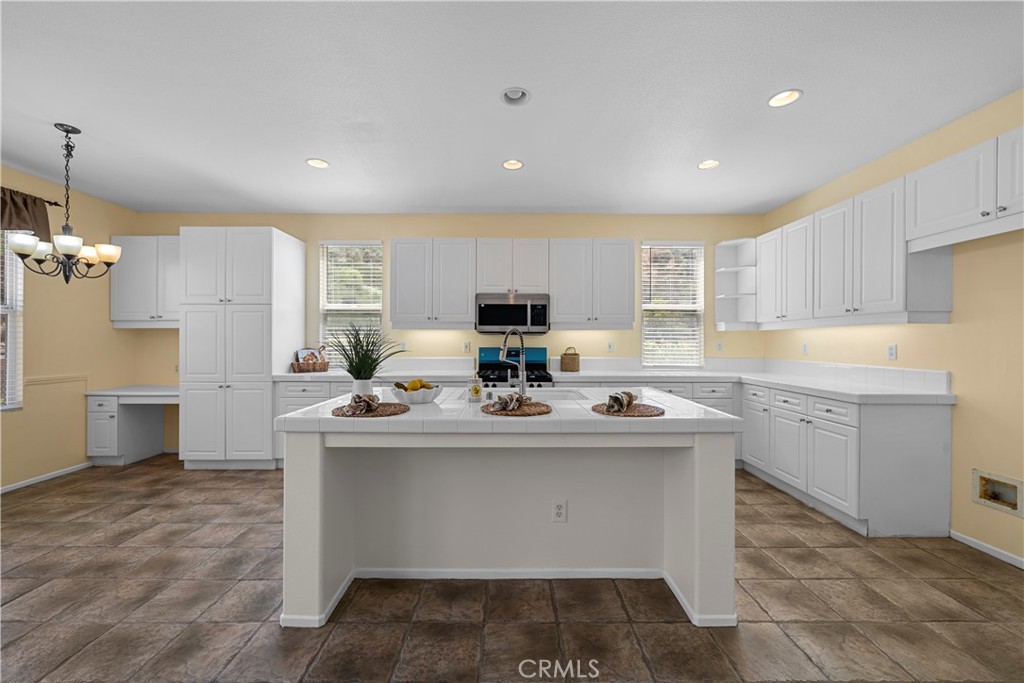 28454 Cascade Property Photo 11