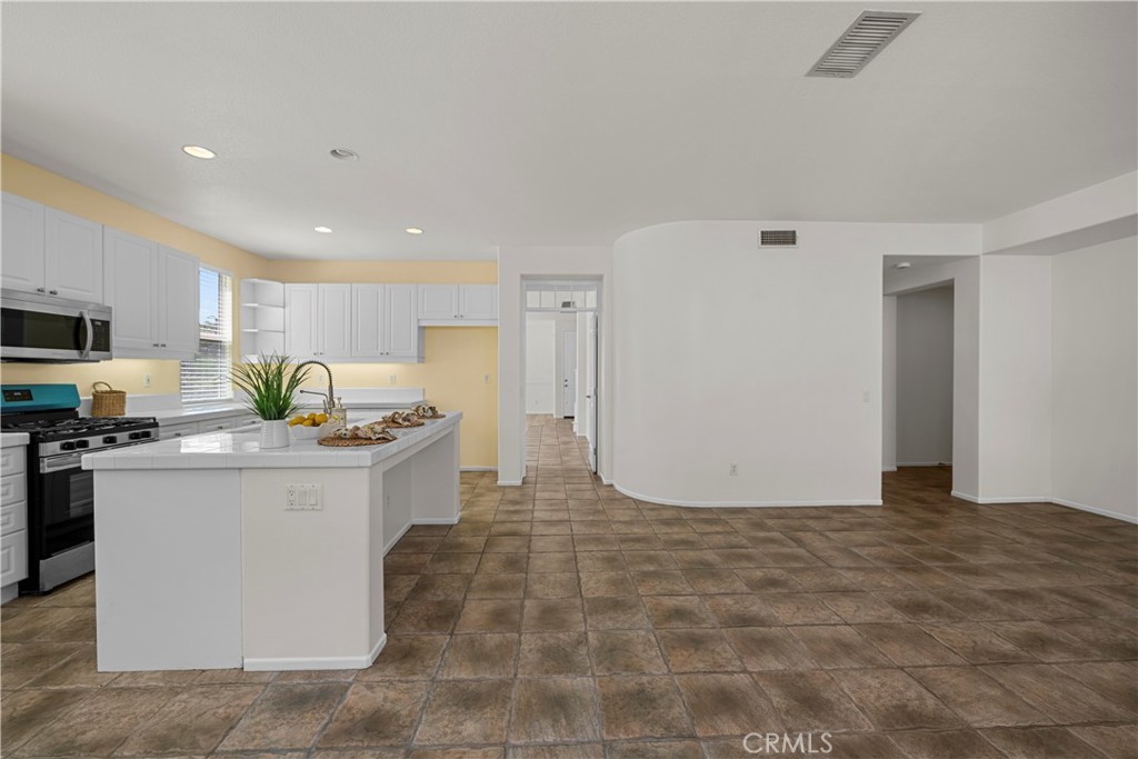 28454 Cascade Property Photo 17