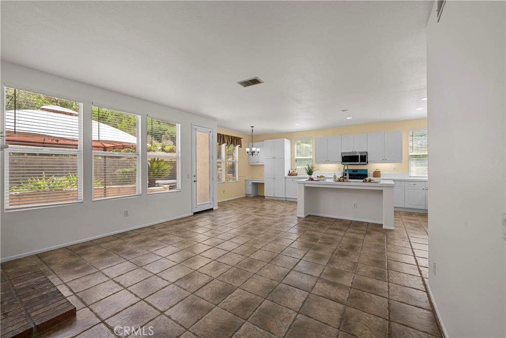 28454 Cascade Property Photo 18