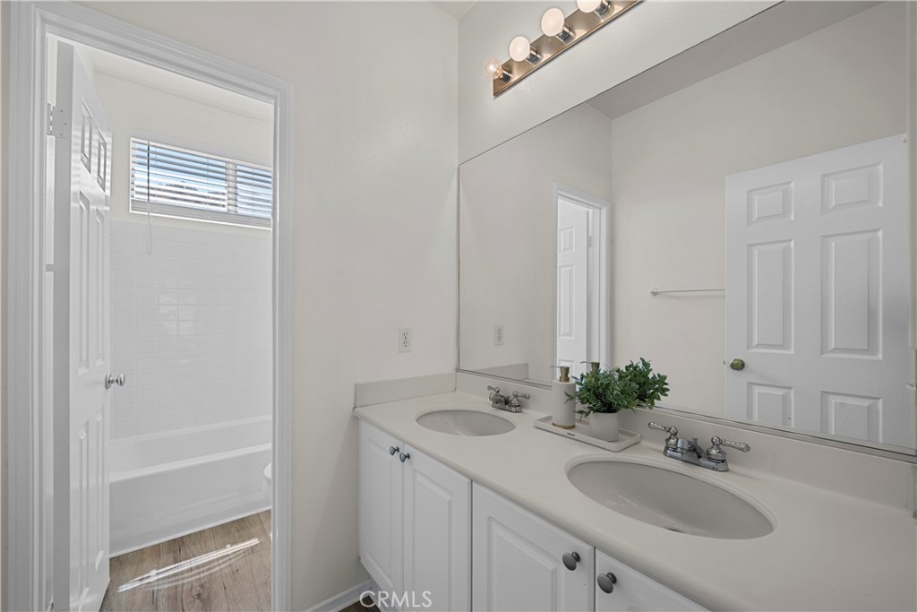 28454 Cascade Property Photo 27