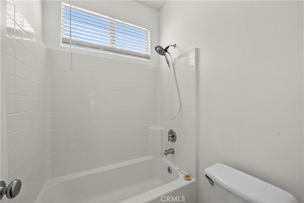 28454 Cascade Property Photo 28