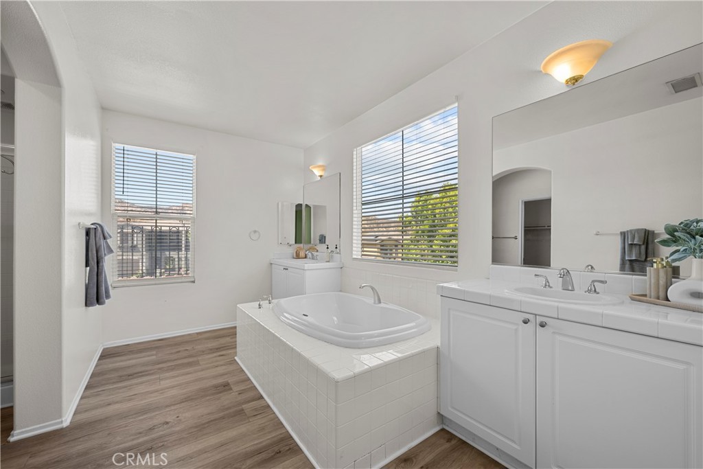 28454 Cascade Property Photo 41