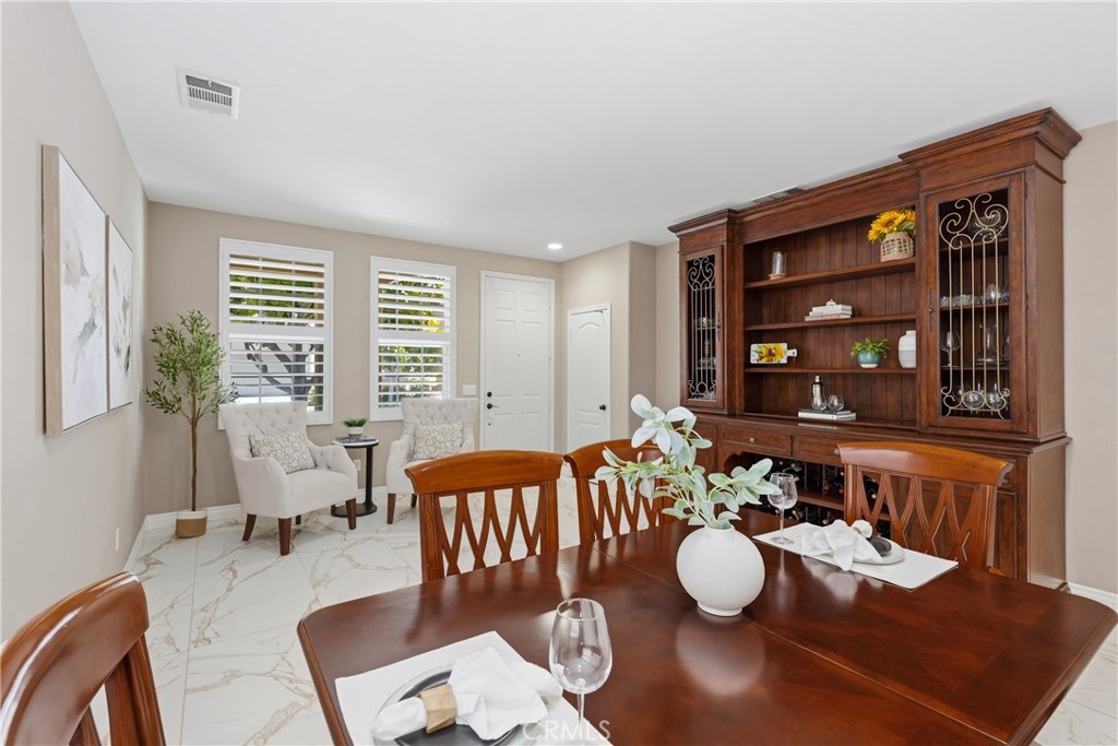 23822 Via Campana Property Photo 8