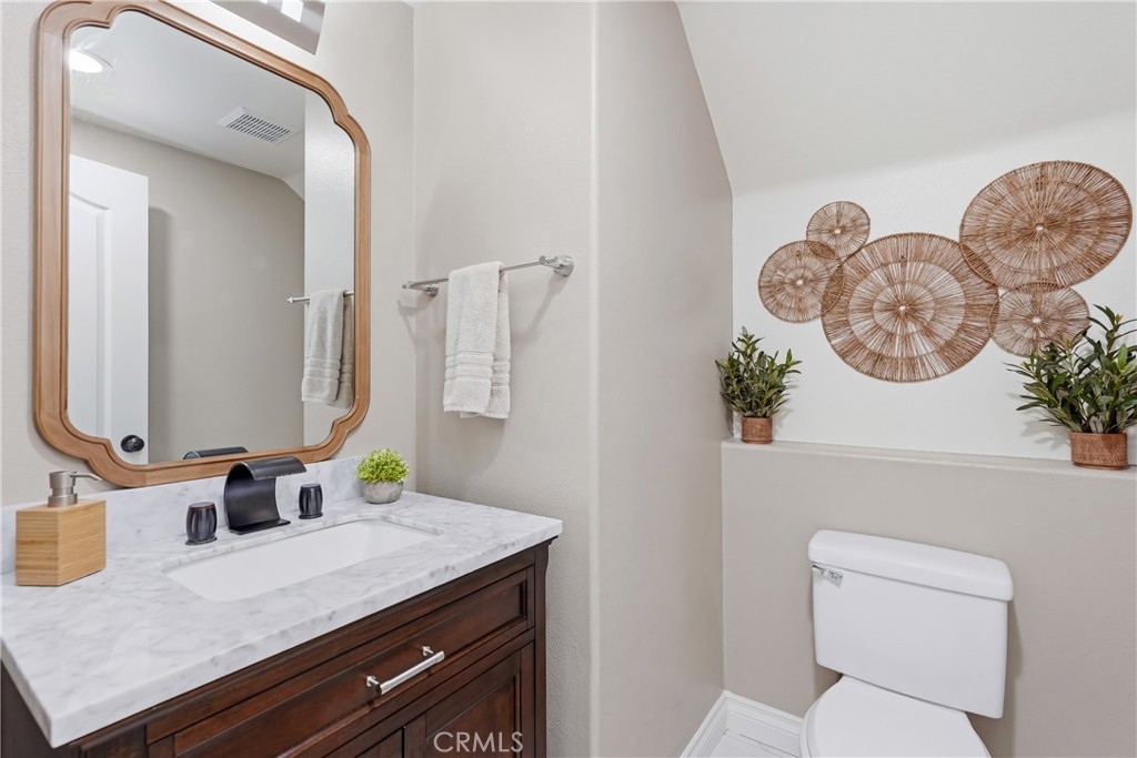 23822 Via Campana Property Photo 12