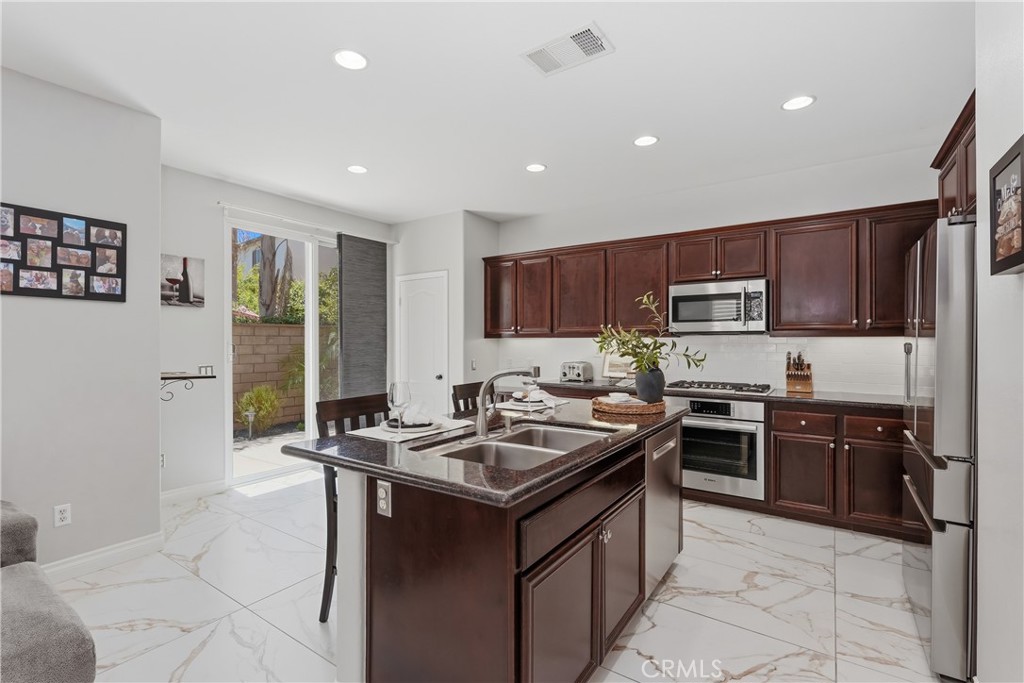 23822 Via Campana Property Photo 17