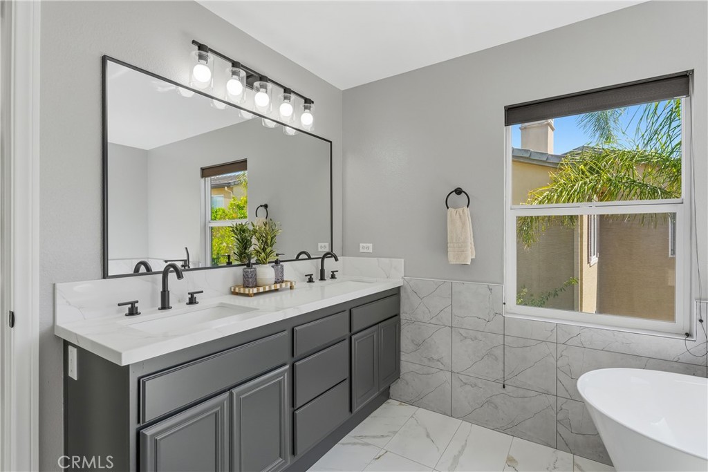 23822 Via Campana Property Photo 43