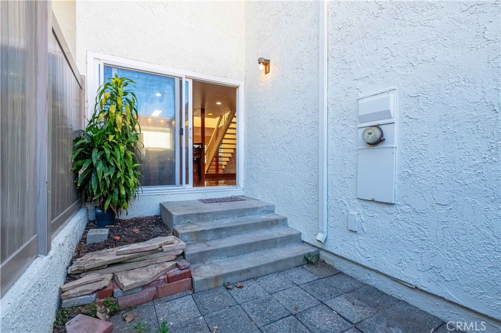 10055 Larwin 3 Property Photo 11