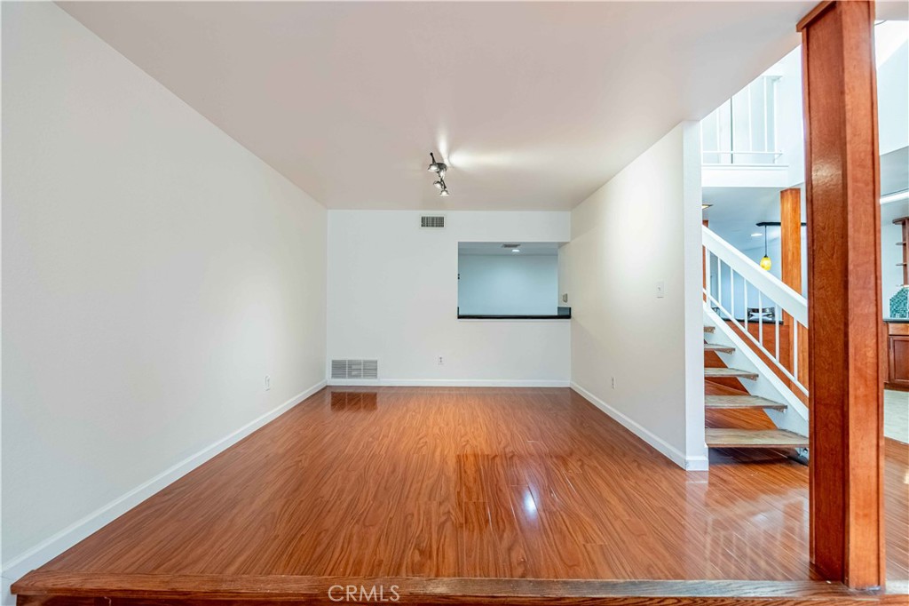 10055 Larwin 3 Property Photo 13