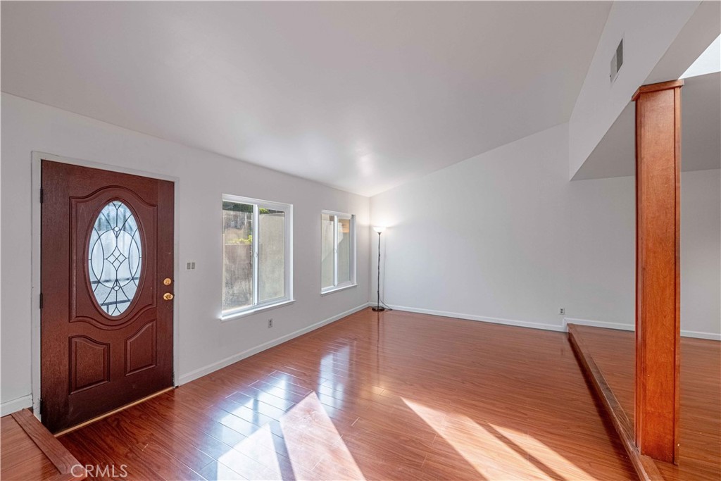 10055 Larwin 3 Property Photo 16