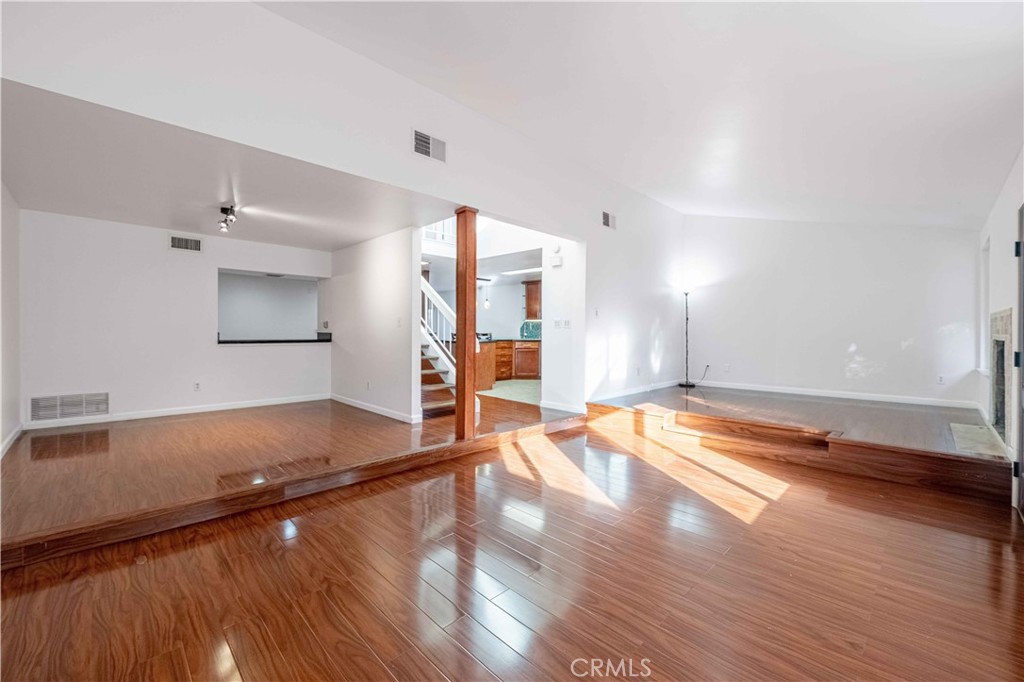 10055 Larwin 3 Property Photo 19
