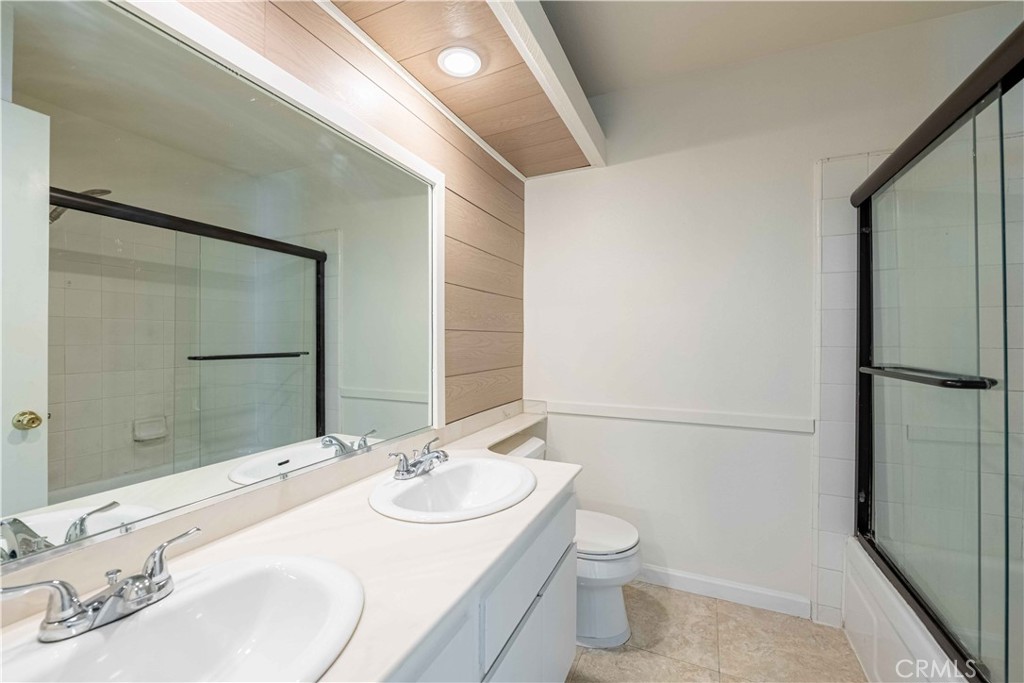 10055 Larwin 3 Property Photo 48