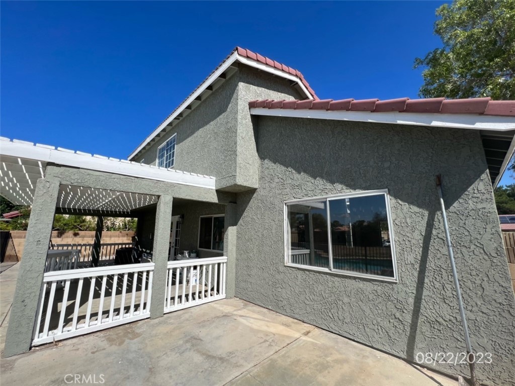 660 E Avenue J10 Property Photo 8