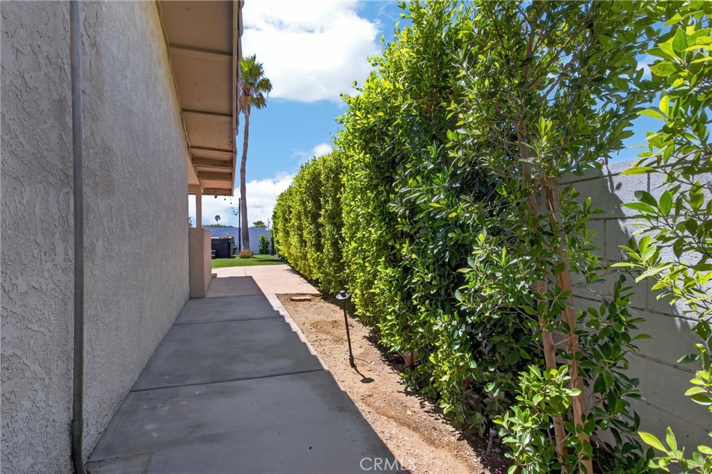 12570 Reposo Way Property Photo 5
