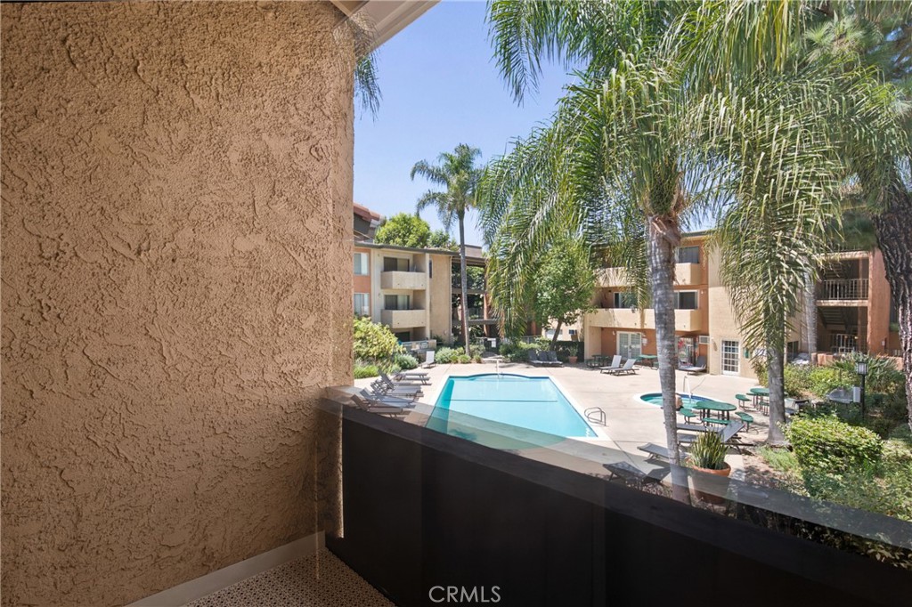 15425 Sherman Way 211 Property Photo 2