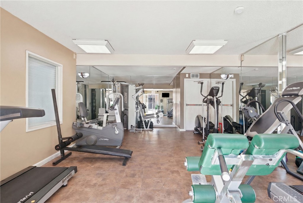 15425 Sherman Way 211 Property Photo 22