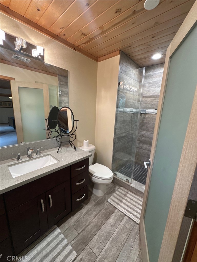 2239 Bernina Property Photo 16