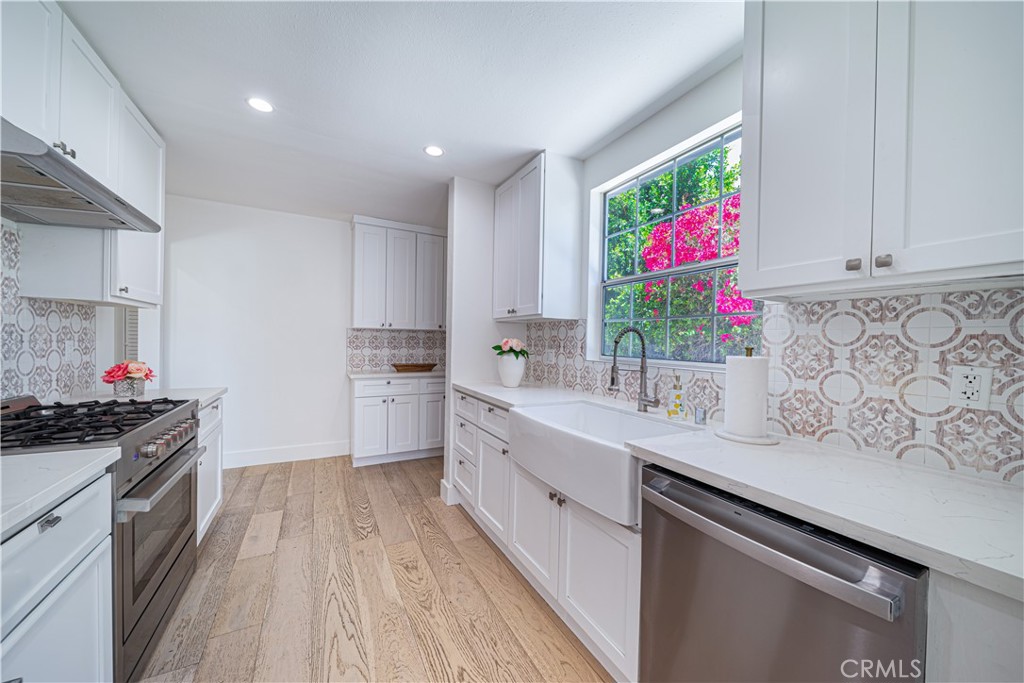 5143 Newcastle Property Photo 5