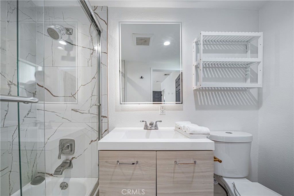 5143 Newcastle Property Photo 14