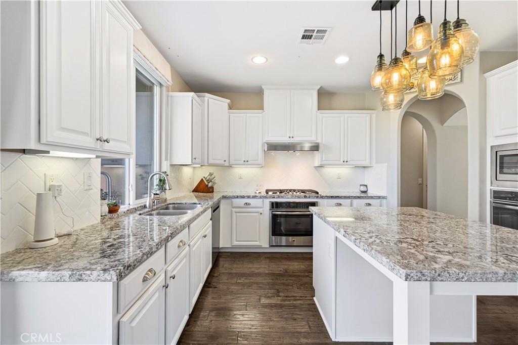 28417 Steel Property Photo 11