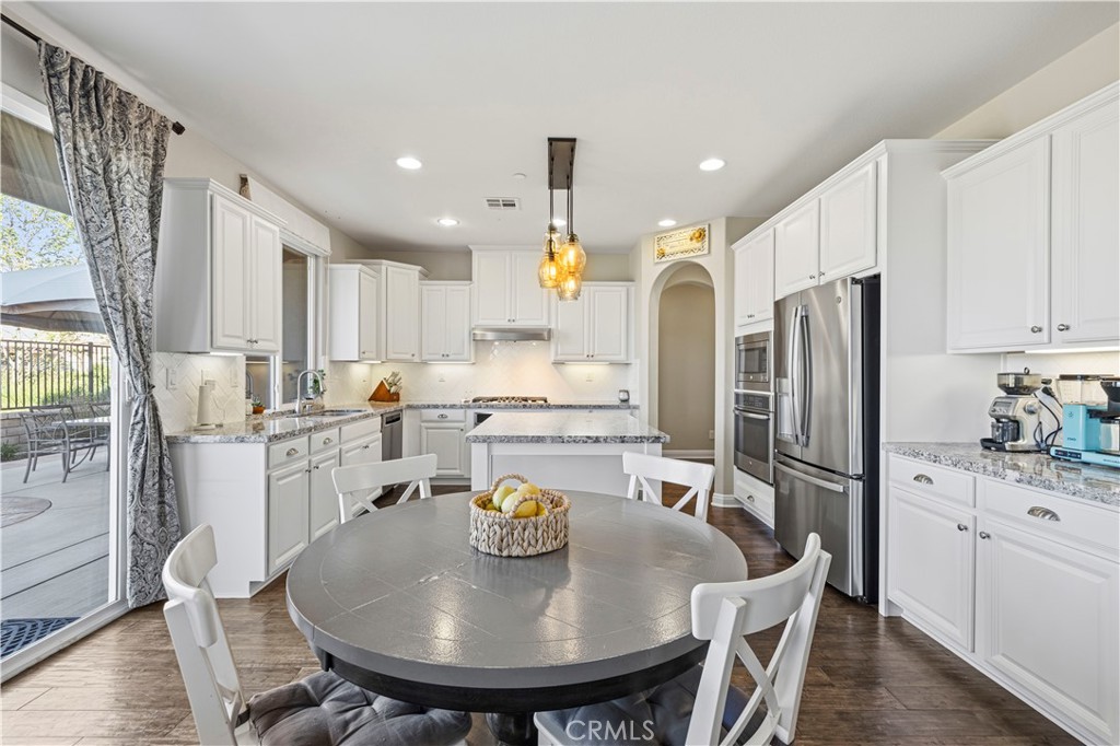 28417 Steel Property Photo 17
