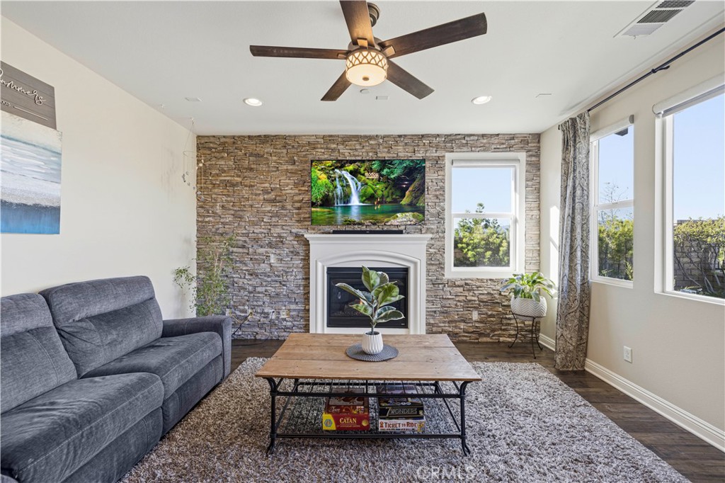 28417 Steel Property Photo 18