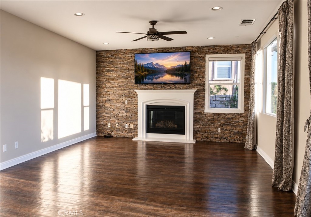 28417 Steel Property Photo 18