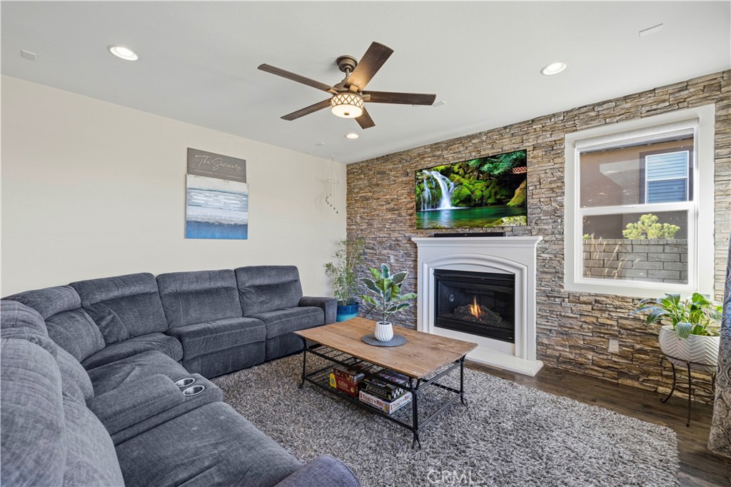 28417 Steel Property Photo 19