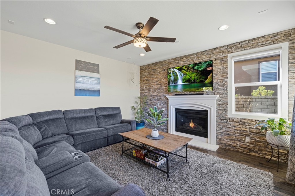 28417 Steel Property Photo 20