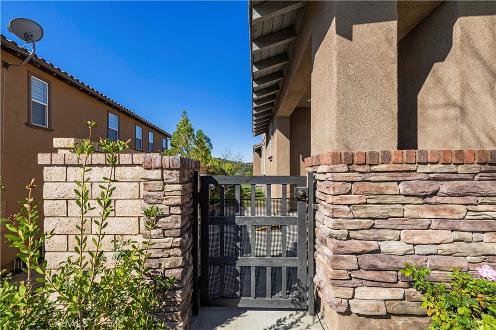 28417 Steel Property Photo 54