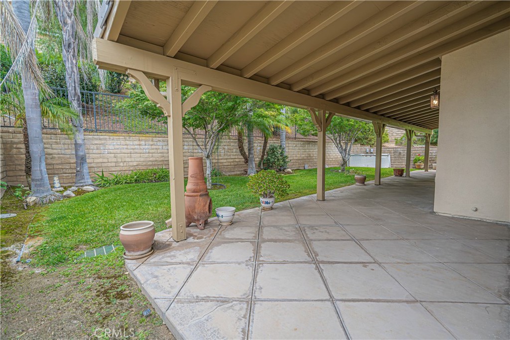 28859 Rock Canyon Property Photo 6