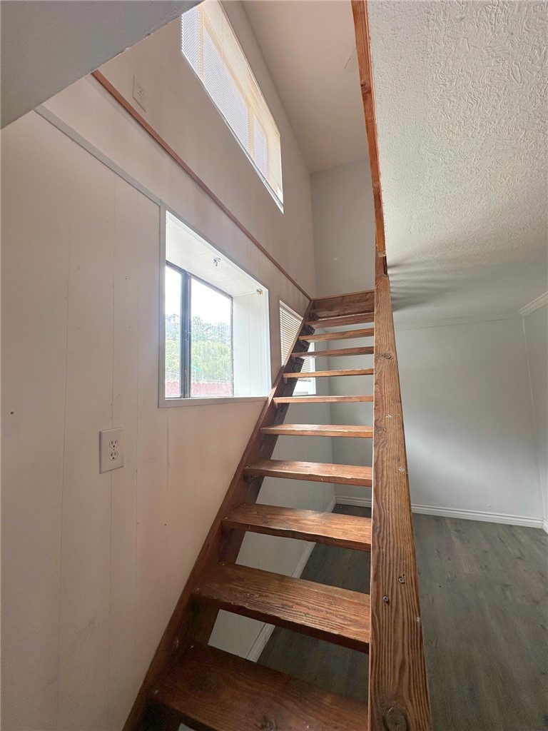 733 Canada Property Photo 8