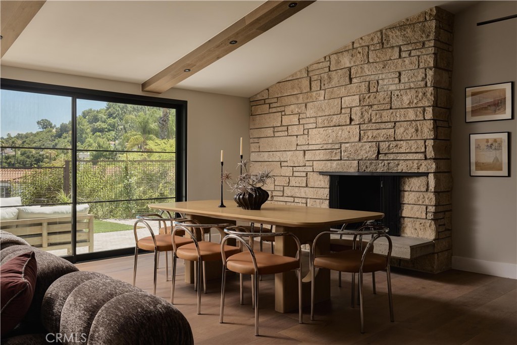 3655 Wrightwood Property Photo 4