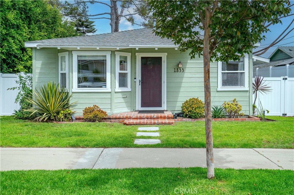 1833 261st Street Property Photo 2