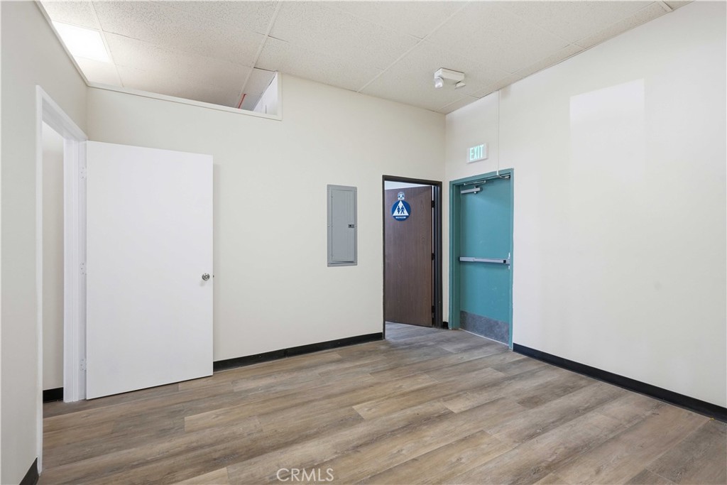 2140 E Palmdale Boulevard M Property Photo 17