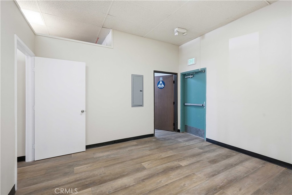 2140 E Palmdale Boulevard L Property Photo 17