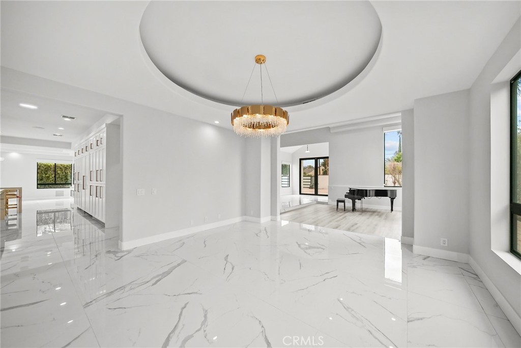 23129 Burbank Boulevard Property Photo 6