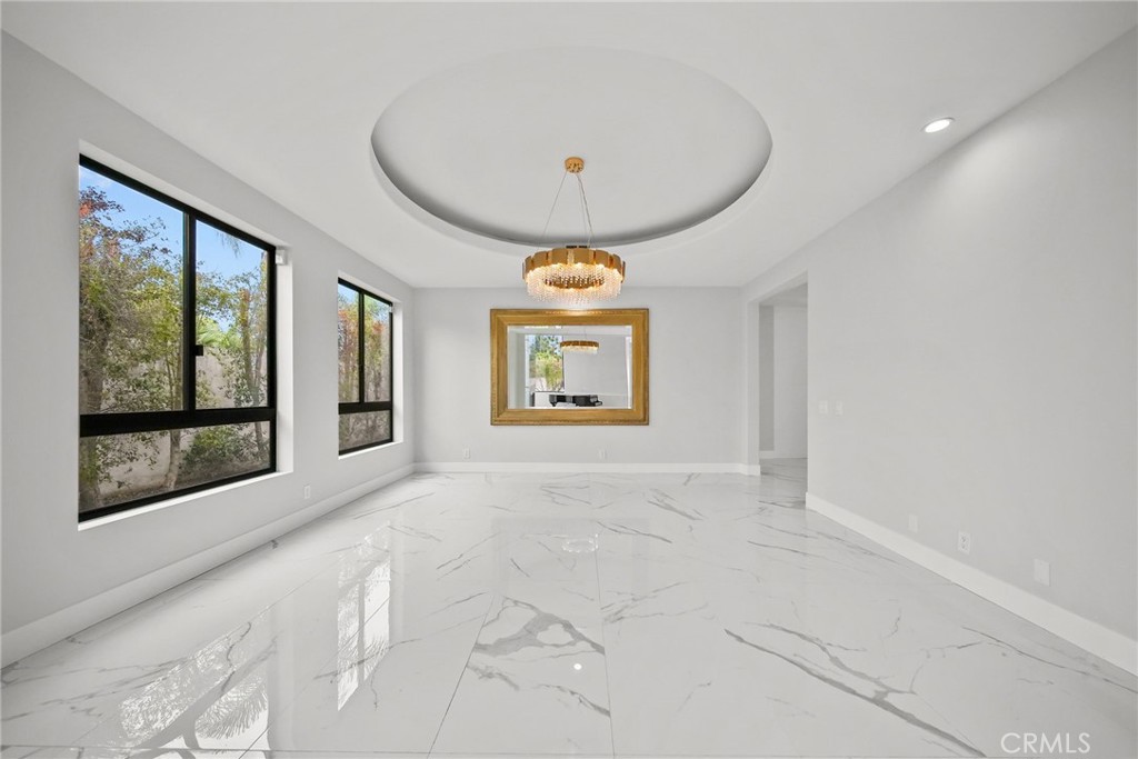 23129 Burbank Boulevard Property Photo 7