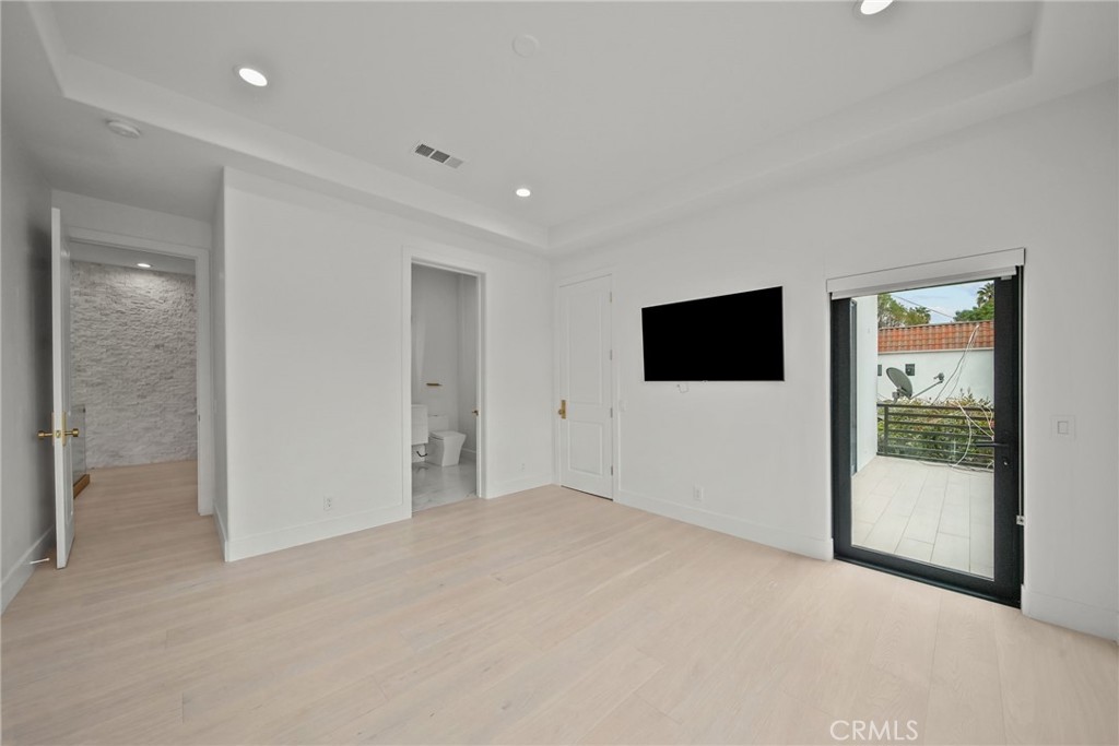 23129 Burbank Boulevard Property Photo 25