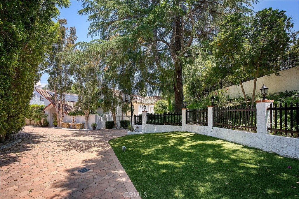 4414 Park Mallorca Property Photo 2