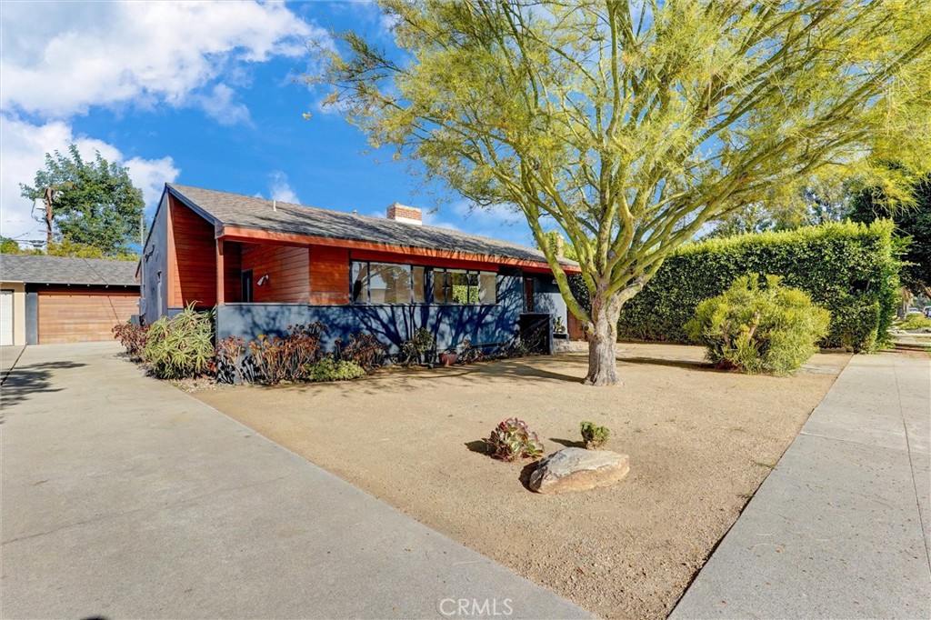 6230 Denny Avenue Property Photo 1