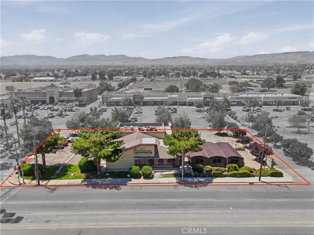 2162 E Palmdale Boulevard Property Photo 1