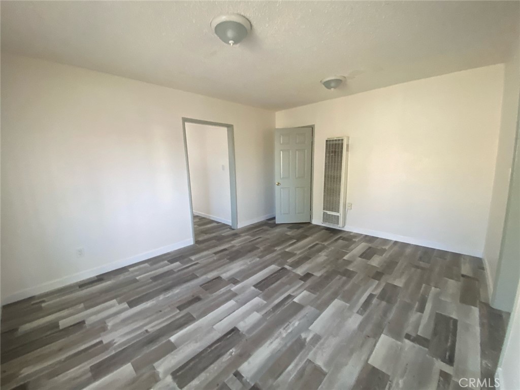 118 E Gardena Property Photo 4