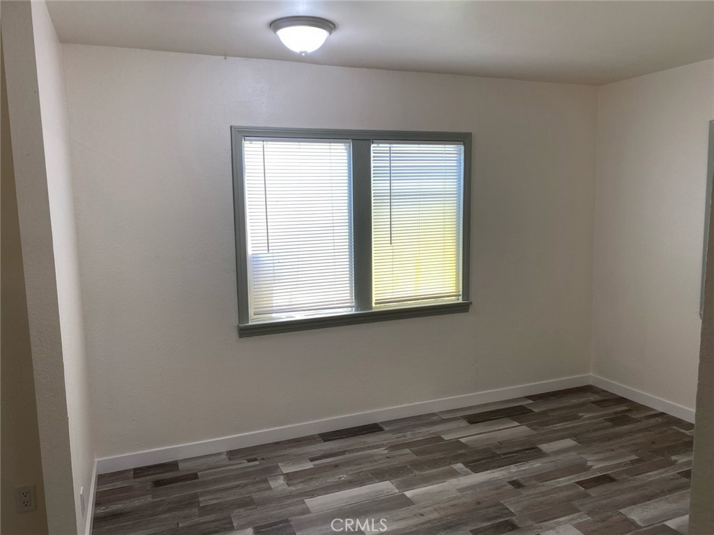 118 E Gardena Property Photo 8