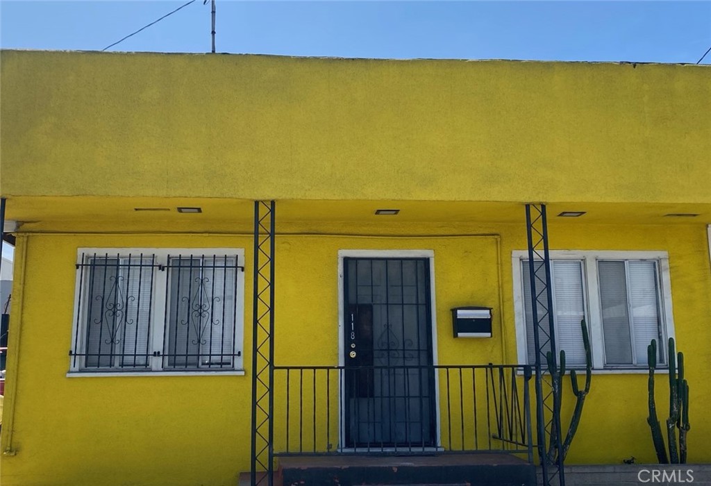 118 E Gardena Property Photo 9