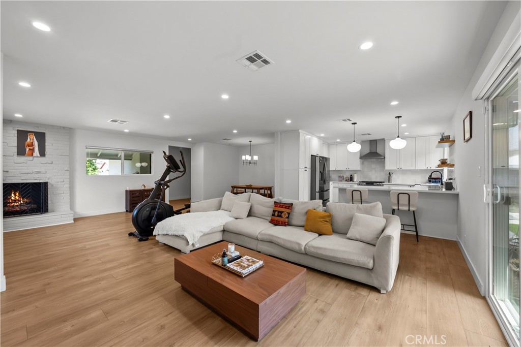6946 Alcove Property Photo 8