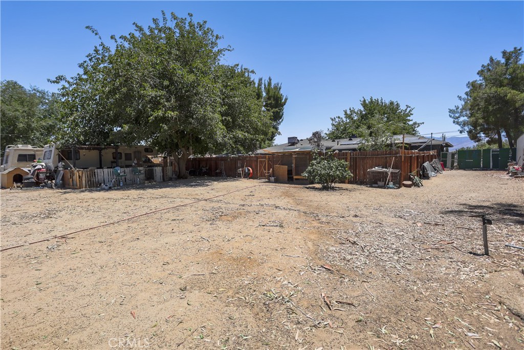 10755 E Avenue R10 Property Photo 5